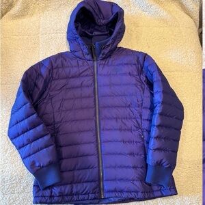 The North Face Purple Puffer coat / Jacket
